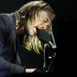 Watch Thom Yorke perform ‘Ingenue’ and ‘Karma Police’ on The Jonathan Ross Show